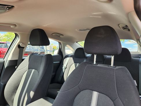 Certified 2022 Hyundai Sonata SE w/ Cargo Package image 12