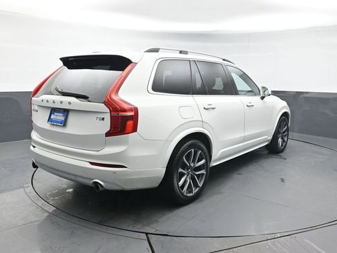 Used 2019 Volvo XC90 T5 Momentum image 6