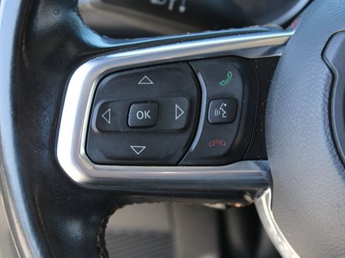 Used 2021 Jeep Wrangler Unlimited Sahara AWD/4WD image 25