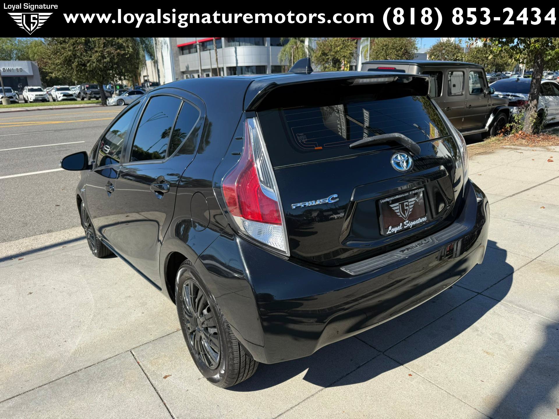 Used 2015 Toyota Prius C Two FWD image 5