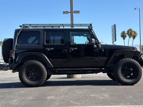 Used 2013 Jeep Wrangler Unlimited Sport AWD/4WD image 3