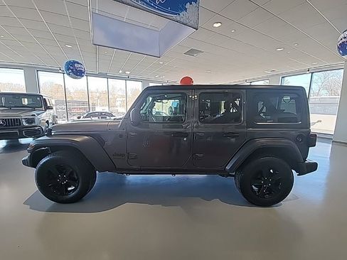 Used 2021 Jeep Wrangler Unlimited Sport AWD/4WD image 4
