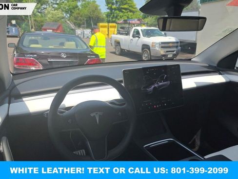 Used 2023 Tesla Model Y Performance AWD/4WD image 18