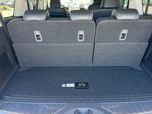 New 2026 INFINITI QX80 Luxe w/ Cargo Package AWD/4WD image 17