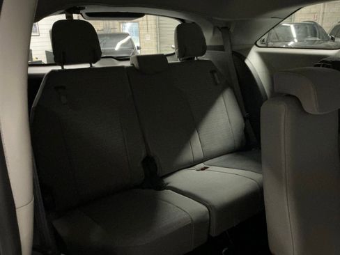Used 2021 Toyota Sienna LE image 15