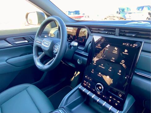 New 2026 GMC Terrain AT4 w/ LPO, Black Badging Package image 40