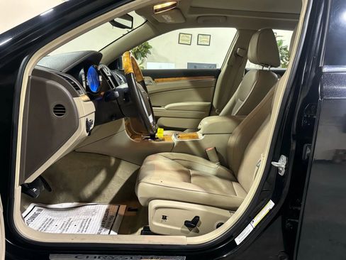 Used 2013 Chrysler 300 C w/ Beats Audio Group image 9