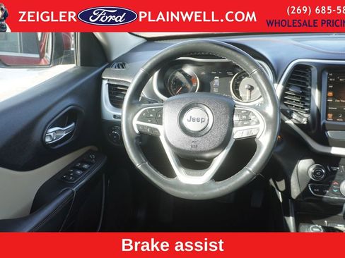 Used 2016 Jeep Cherokee Limited image 14