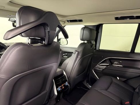 New 2026 Land Rover Range Rover SE image 24