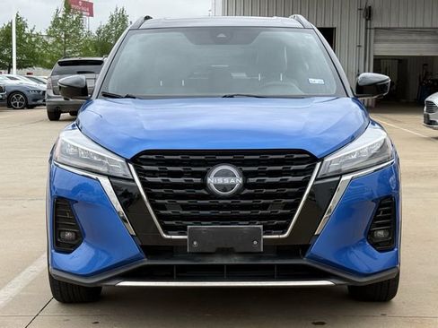 Used 2023 Nissan Kicks SR w/ SR Premium Package image 8