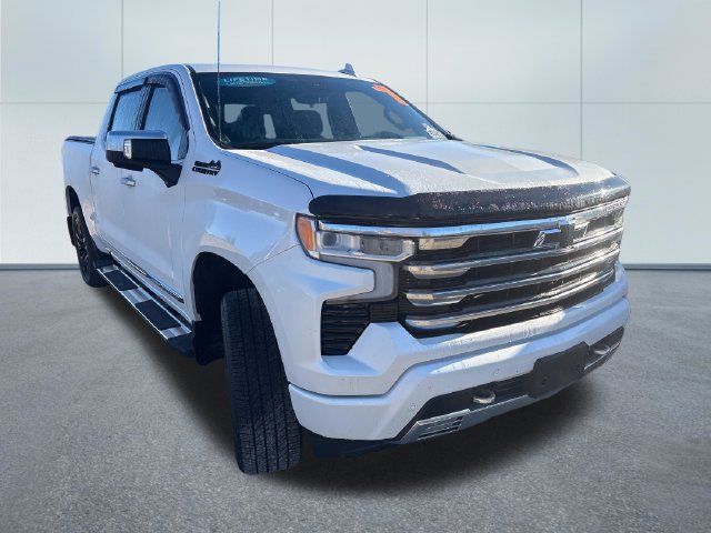 Used 2023 Chevrolet Silverado 1500 High Country w/ High Country Premium Package AWD/4WD image 5