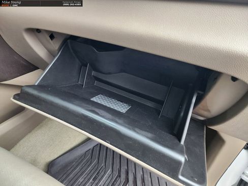 Used 2016 Chevrolet Suburban LTZ image 29