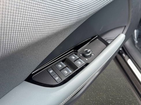 New 2026 Audi Q3 quattro 2.0T AWD/4WD image 17