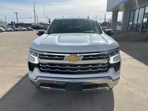Used 2024 Chevrolet Silverado 1500 LTZ w/ Z71 Off-Road Package AWD/4WD image 31