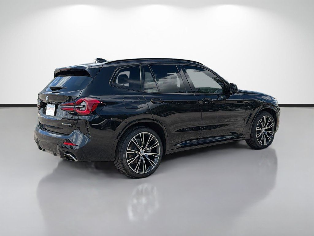 Used 2022 BMW X3 sDrive30i w/ M Sport Package 2 RWD image 3