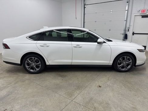 Certified 2024 Honda Accord EX image 4