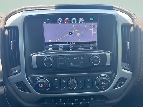 Used 2018 GMC Sierra 1500 SLT AWD/4WD image 8