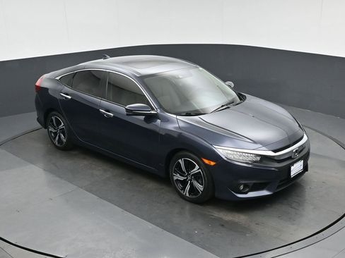 Used 2018 Honda Civic Touring image 61