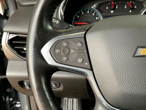 Used 2020 Chevrolet Traverse LT image 12