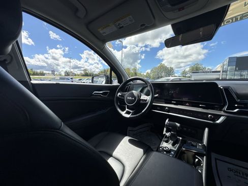 New 2025 Kia Sportage EX FWD image 15