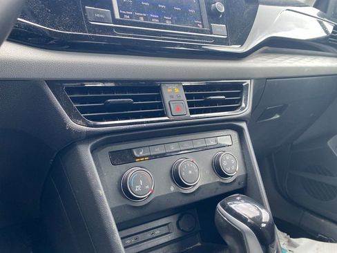 Used 2022 Volkswagen Taos S w/ IQ Drive S Package image 11