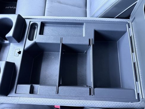 Used 2021 Nissan Titan S w/ S Utility Package image 20