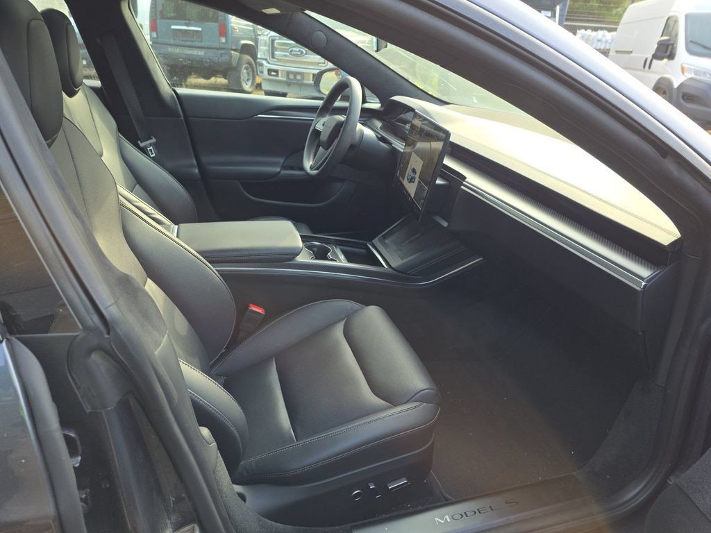 Used 2023 Tesla Model S Plaid AWD/4WD image 8