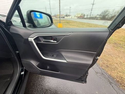 Used 2024 Toyota RAV4 XLE w/ Convenience Package image 22