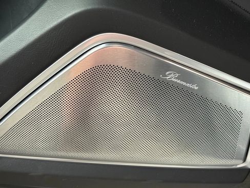 Used 2019 Porsche Cayenne Turbo AWD/4WD image 23