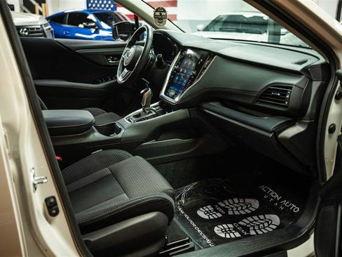 Used 2025 Subaru Outback Premium image 14