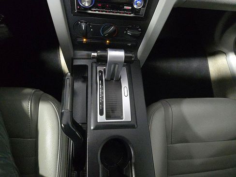 Used 2006 Ford Mustang GT image 24