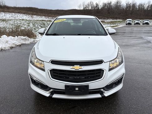 Used 2016 Chevrolet Cruze LT image 8
