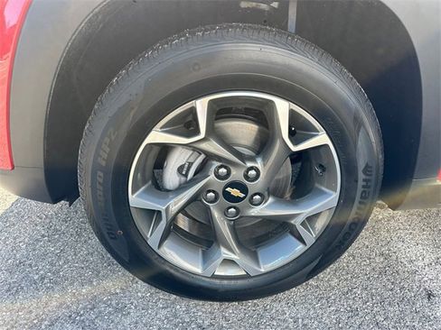New 2026 Chevrolet Trax LT image 9