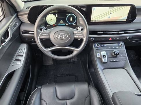 Used 2024 Hyundai Palisade Limited FWD image 12