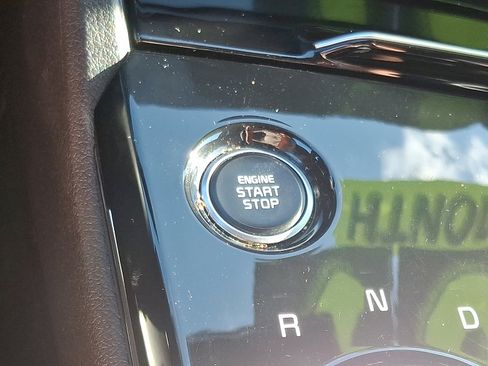 Used 2023 Kia Sportage EX image 23