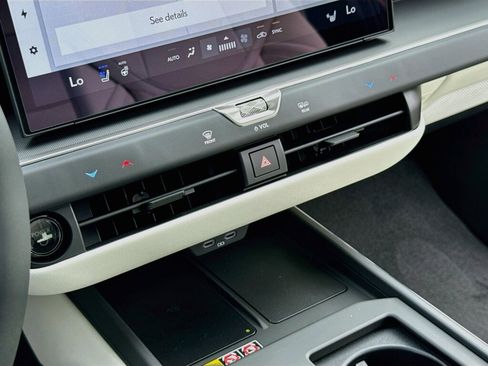 New 2026 Lexus ES 350e w/ Convenience Package FWD image 11