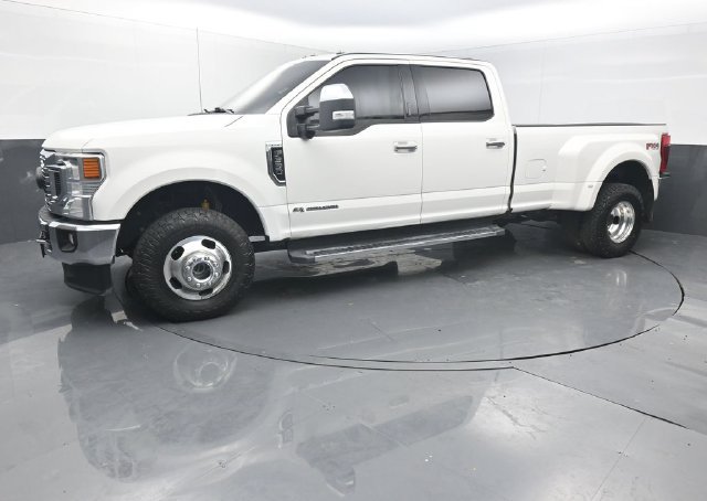 Used 2021 Ford F350 Lariat w/ Chrome Package AWD/4WD image 2