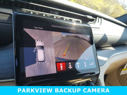 New 2025 Jeep Grand Cherokee Limited w/ Luxury Tech Group II image 15