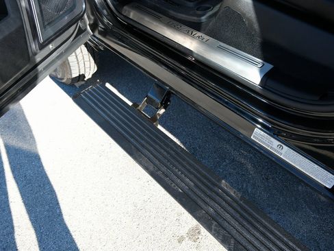 Used 2025 RAM 3500 Limited image 15