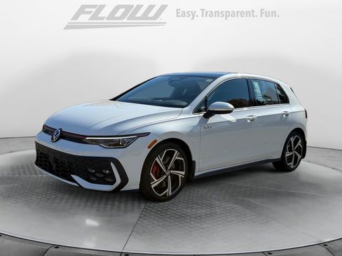 New 2026 Volkswagen Golf SE image 3