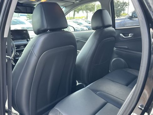 Used 2022 Hyundai Kona Limited image 12