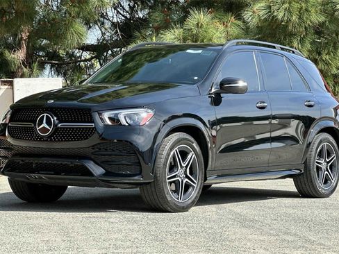 Used 2022 Mercedes-Benz GLE 350 4MATIC w/ AMG Line Exterior image 8