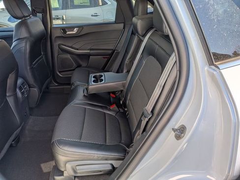 New 2026 Ford Escape SE image 12
