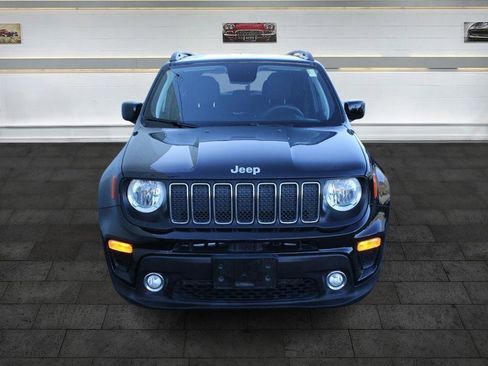 Used 2019 Jeep Renegade Latitude w/ Popular Equipment Group image 2