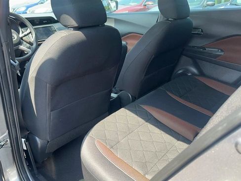 Used 2018 Nissan Kicks SR w/ Exterior Package image 28