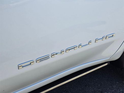 Used 2024 GMC Sierra 3500 Denali Ultimate image 11