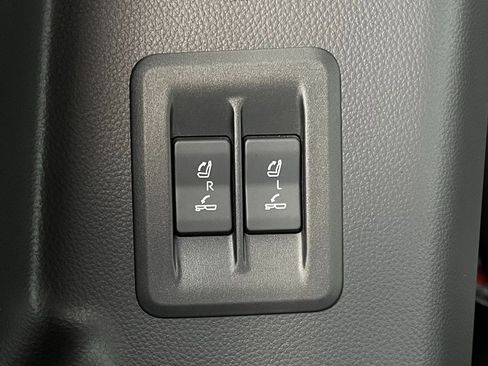 Used 2024 Lexus GX 550 w/ Accessory Package (Z1) image 43