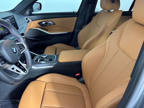 Used 2025 BMW M340i w/ Premium Package image 8