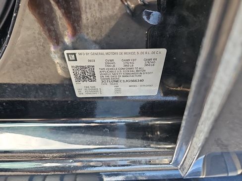 Used 2018 GMC Sierra 1500 SLT AWD/4WD image 32