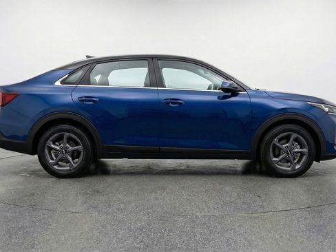 Used 2025 Kia K4 LXS image 11